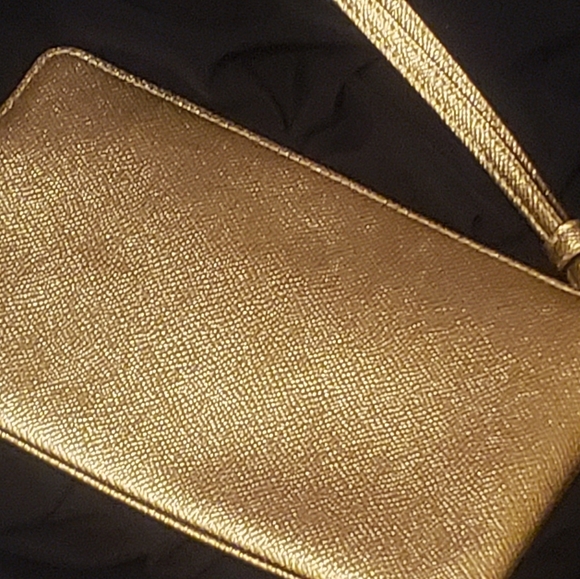 Coach Wristlet - Picture 4 of 5